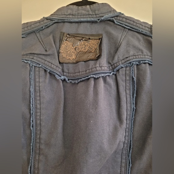 Blue long sleeve cropped jacket with details in size small - Picture 6 of 8